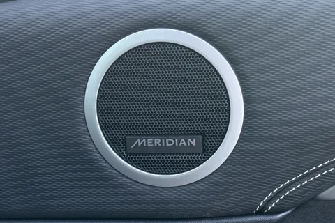 25 of 50 for Land Rover Discovery 3.0 D300 Dynamic HSE 5dr