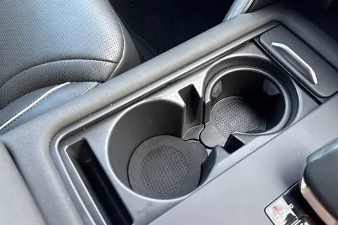 43 of 50 for Land Rover Discovery 3.0 D300 Dynamic HSE 5dr