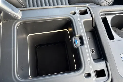 46 of 50 for Land Rover Discovery 3.0 D300 Dynamic HSE 5dr