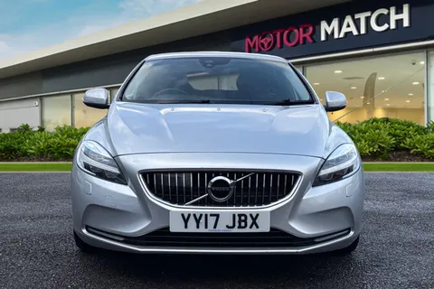 YY17JBX Volvo V40 2.0 D2 Inscription Euro 6 (s/s) 5dr Thumbnail #6