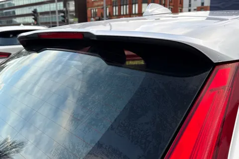 YY17JBX Volvo V40 2.0 D2 Inscription Euro 6 (s/s) 5dr Thumbnail #28