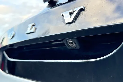 YY17JBX Volvo V40 2.0 D2 Inscription Euro 6 (s/s) 5dr Thumbnail #32