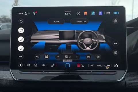 DE75GUF Volkswagen Golf 2.0 TSI 333 R 4Motion 5dr DSG Thumbnail #23