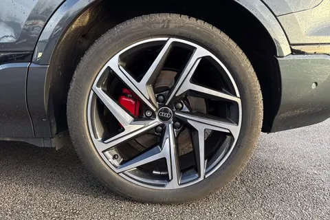 KS74PSO Audi Sq6 E-Tron SQ6 SUV Edition 1 e-tron 360,00 kW Thumbnail #9