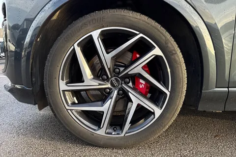 KS74PSO Audi Sq6 E-Tron SQ6 SUV Edition 1 e-tron 360,00 kW Thumbnail #10