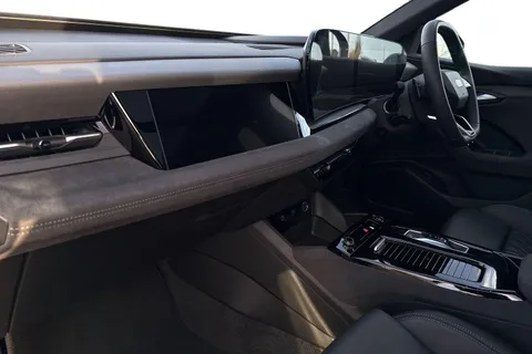 KS74PSO Audi Sq6 E-Tron SQ6 SUV Edition 1 e-tron 360,00 kW Thumbnail #14