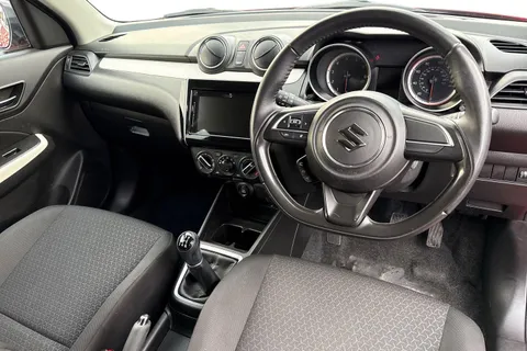 PE69DNY Suzuki Swift 1.2 Dualjet Attitude Euro 6 (s/s) 5dr Thumbnail #18