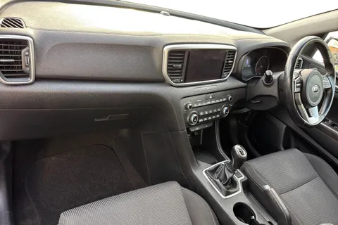 DS20OHH Kia Sportage 1.6 GDi ISG 2 5dr Thumbnail #16