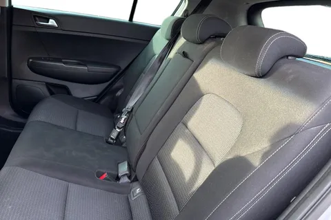 DS20OHH Kia Sportage 1.6 GDi ISG 2 5dr Thumbnail #18