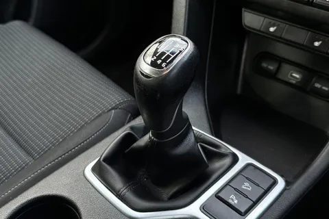 DS20OHH Kia Sportage 1.6 GDi ISG 2 5dr Thumbnail #22