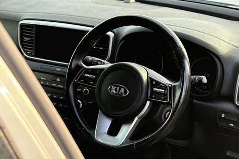 DS20OHH Kia Sportage 1.6 GDi ISG 2 5dr Thumbnail #32