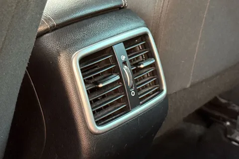 DS20OHH Kia Sportage 1.6 GDi ISG 2 5dr Thumbnail #35