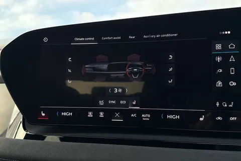 KT74WKD Audi Sq6 E-Tron SQ6 SUV Edition 1 e-tron  360,00 kW Thumbnail #21