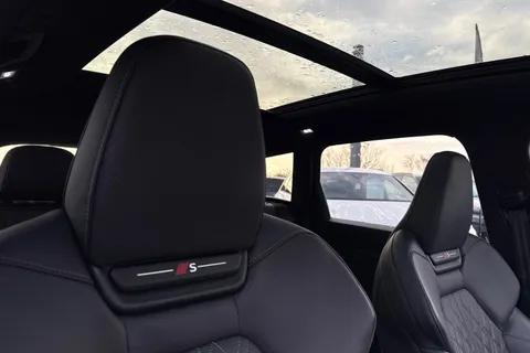 KT74WKD Audi Sq6 E-Tron SQ6 SUV Edition 1 e-tron  360,00 kW Thumbnail #23