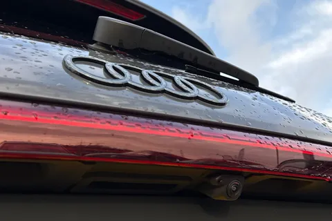 KT74WKD Audi Sq6 E-Tron SQ6 SUV Edition 1 e-tron  360,00 kW Thumbnail #24