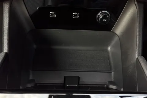 KT74WKD Audi Sq6 E-Tron SQ6 SUV Edition 1 e-tron  360,00 kW Thumbnail #35