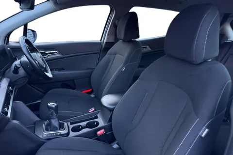 AK72KUC Kia Sportage 1.6 T-GDi 2 Euro 6 (s/s) 5dr Thumbnail #16