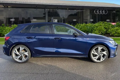 KT25YDS Audi A3 Black Edition 35 TFSI  150 PS S tronic Thumbnail #3