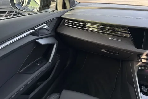 KT25YDS Audi A3 Black Edition 35 TFSI  150 PS S tronic Thumbnail #14