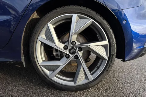 KT25YDS Audi A3 Black Edition 35 TFSI  150 PS S tronic Thumbnail #23