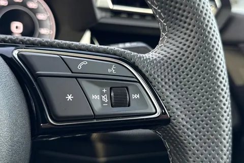 KT25YDS Audi A3 Black Edition 35 TFSI  150 PS S tronic Thumbnail #37