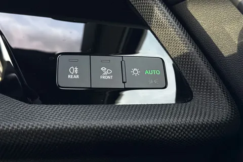 KT25YDS Audi A3 Black Edition 35 TFSI  150 PS S tronic Thumbnail #38