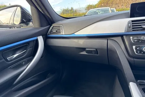 YG16TJO BMW 3 Series 2.0 320d M Sport Auto Euro 6 (s/s) 4dr Thumbnail #19