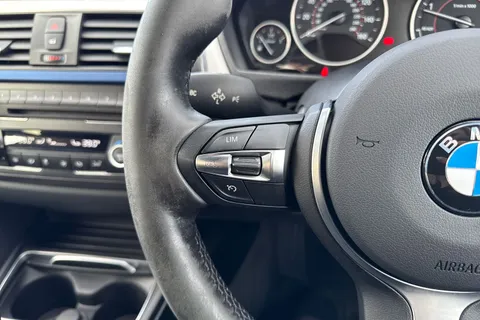 YG16TJO BMW 3 Series 2.0 320d M Sport Auto Euro 6 (s/s) 4dr Thumbnail #38