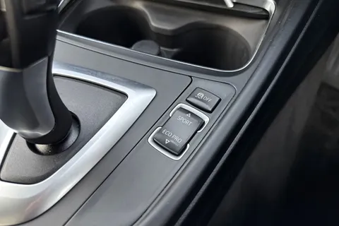 YG16TJO BMW 3 Series 2.0 320d M Sport Auto Euro 6 (s/s) 4dr Thumbnail #58