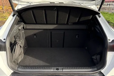 LM25XSL CUPRA Formentor 1.5 eHybrid 25.8kWh VZ2 DSG Euro 6 (s/s) 5dr Thumbnail #6