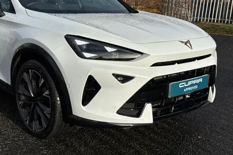 LM25XSL CUPRA Formentor 1.5 eHybrid 25.8kWh VZ2 DSG Euro 6 (s/s) 5dr Thumbnail #8