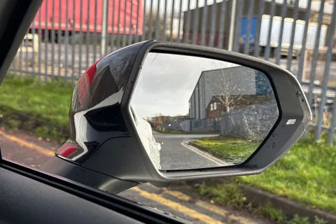 LM25XSL CUPRA Formentor 1.5 eHybrid 25.8kWh VZ2 DSG Euro 6 (s/s) 5dr Thumbnail #20