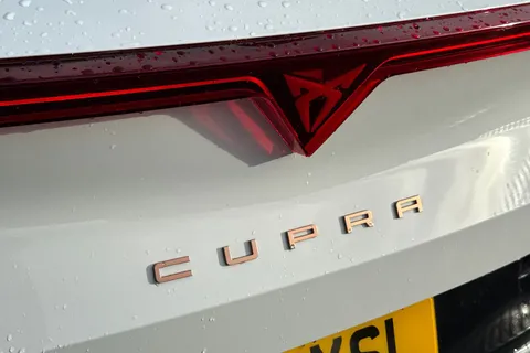 LM25XSL CUPRA Formentor 1.5 eHybrid 25.8kWh VZ2 DSG Euro 6 (s/s) 5dr Thumbnail #28