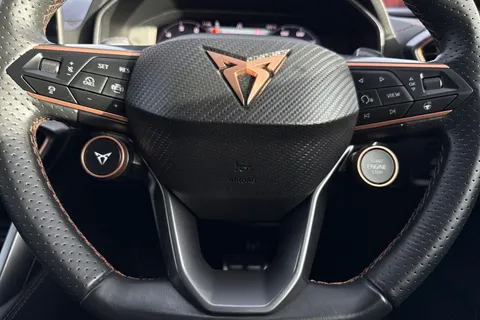 LM25XSL CUPRA Formentor 1.5 eHybrid 25.8kWh VZ2 DSG Euro 6 (s/s) 5dr Thumbnail #34