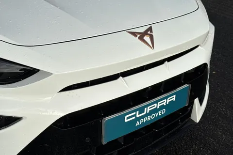 LM25XSL CUPRA Formentor 1.5 eHybrid 25.8kWh VZ2 DSG Euro 6 (s/s) 5dr Thumbnail #39