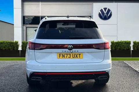 FN73UXT Volkswagen Touareg 3.0 V6 TDI 4Motion 286 Black Edition 5dr Tip Auto Thumbnail #4
