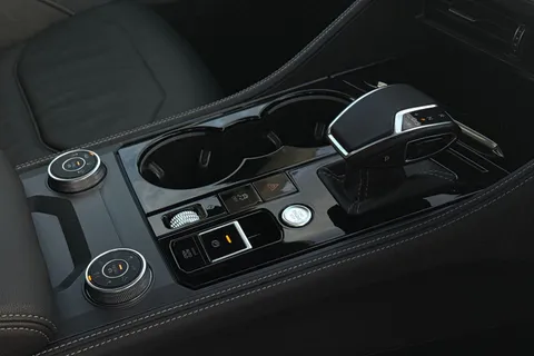 FN73UXT Volkswagen Touareg 3.0 V6 TDI 4Motion 286 Black Edition 5dr Tip Auto Thumbnail #22