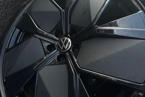 FN73UXT Volkswagen Touareg 3.0 V6 TDI 4Motion 286 Black Edition 5dr Tip Auto Thumbnail #29