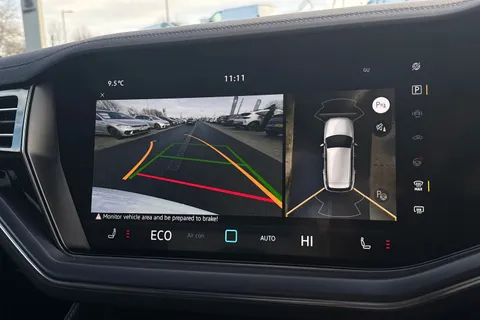 FN73UXT Volkswagen Touareg 3.0 V6 TDI 4Motion 286 Black Edition 5dr Tip Auto Thumbnail #38