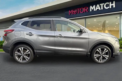 MA67TBZ Nissan Qashqai 1.2 DIG-T N-Connecta Euro 6 (s/s) 5dr Thumbnail #3