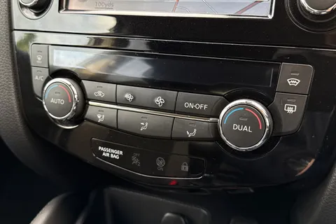 MA67TBZ Nissan Qashqai 1.2 DIG-T N-Connecta Euro 6 (s/s) 5dr Thumbnail #19