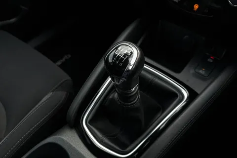 MA67TBZ Nissan Qashqai 1.2 DIG-T N-Connecta Euro 6 (s/s) 5dr Thumbnail #20