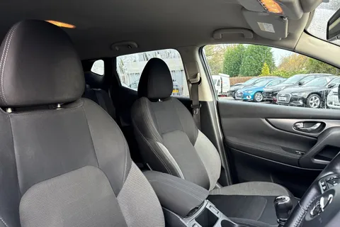 MA67TBZ Nissan Qashqai 1.2 DIG-T N-Connecta Euro 6 (s/s) 5dr Thumbnail #21