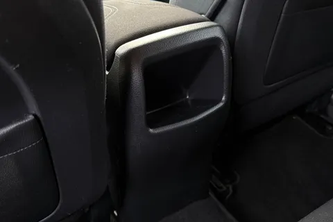 MA67TBZ Nissan Qashqai 1.2 DIG-T N-Connecta Euro 6 (s/s) 5dr Thumbnail #33