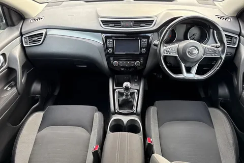 MA67TBZ Nissan Qashqai 1.2 DIG-T N-Connecta Euro 6 (s/s) 5dr Thumbnail #35