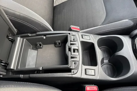 MA67TBZ Nissan Qashqai 1.2 DIG-T N-Connecta Euro 6 (s/s) 5dr Thumbnail #41