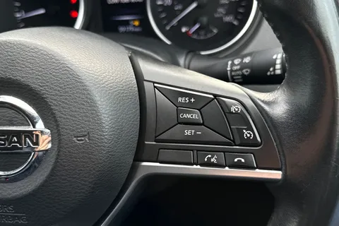 MA67TBZ Nissan Qashqai 1.2 DIG-T N-Connecta Euro 6 (s/s) 5dr Thumbnail #44