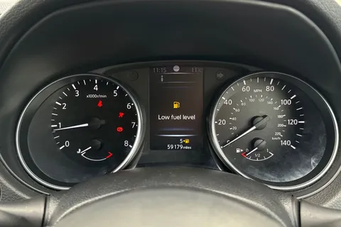 MA67TBZ Nissan Qashqai 1.2 DIG-T N-Connecta Euro 6 (s/s) 5dr Thumbnail #45