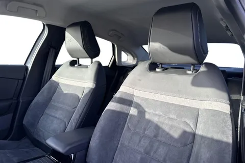 CX73UEC Citroën E-C4 X 50kWh Shine Plus Fastback Auto 4dr (7.4kW Charger) Thumbnail #15