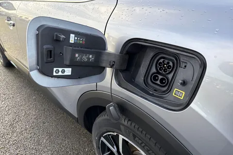 CX73UEC Citroën E-C4 X 50kWh Shine Plus Fastback Auto 4dr (7.4kW Charger) Thumbnail #25